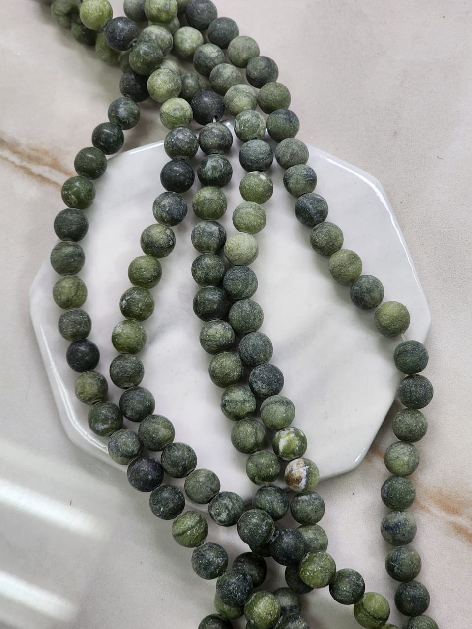 Jade Taiwan Frosted 8mm / 1 Tira
